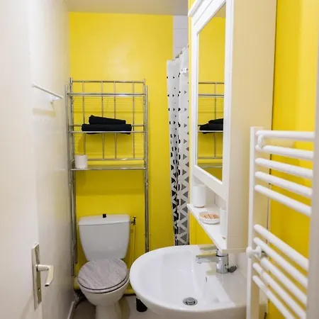 Plein Coeur Historique De - Quartier Anime - Au Pied Des Boutiques, Bars Et Restaurants Lägenhet