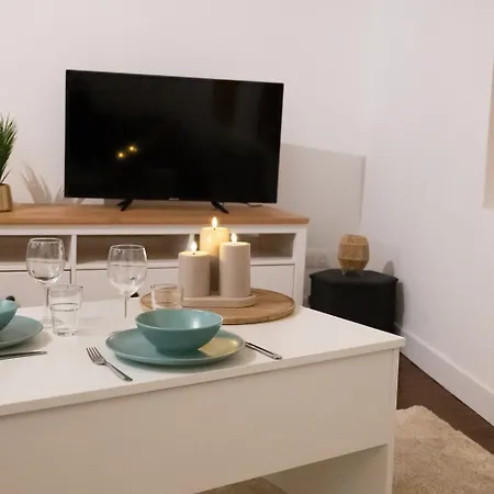 Plein Coeur Historique De - Quartier Anime - Au Pied Des Boutiques, Bars Et Restaurants